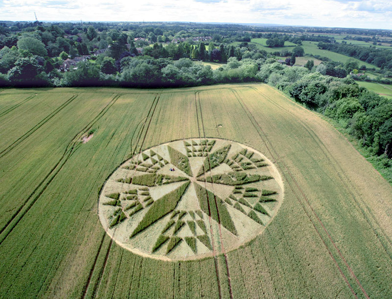 Burrow Hill Fort, Warwickshire crop circle, aerial photo 8