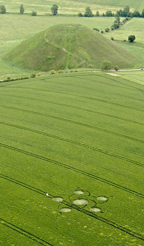 Silbury Hill, Wiltshire crop circle, aerial photo 4