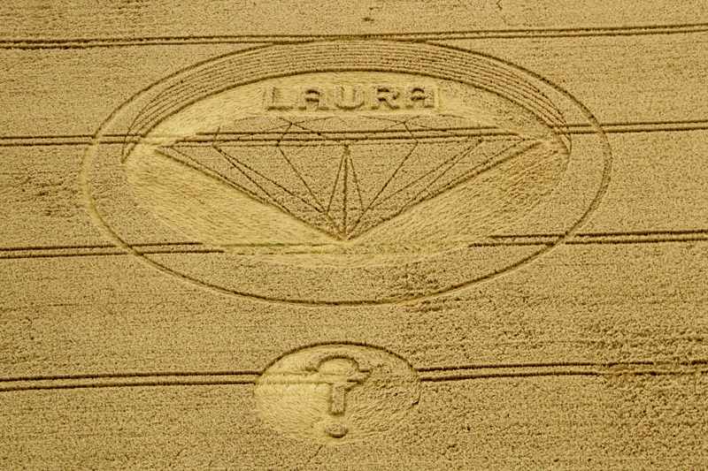 Uffcott, Wiltshire crop circle, aerial photo 5