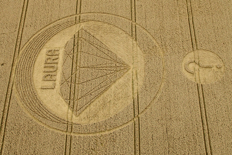 Uffcott, Wiltshire crop circle, aerial photo 3