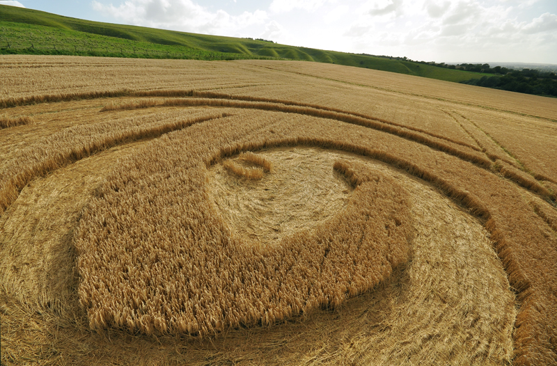 Uffington White Horse, Oxfordshire crop circle, aerial photo 18