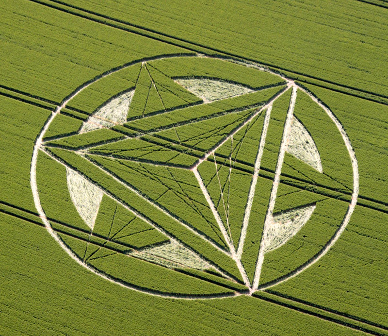 Wanborough Plain, Wiltshire crop circle, aerial photo 9