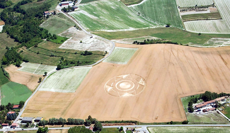 Cavallo Grigio, Italy crop circle, aerial photo 2