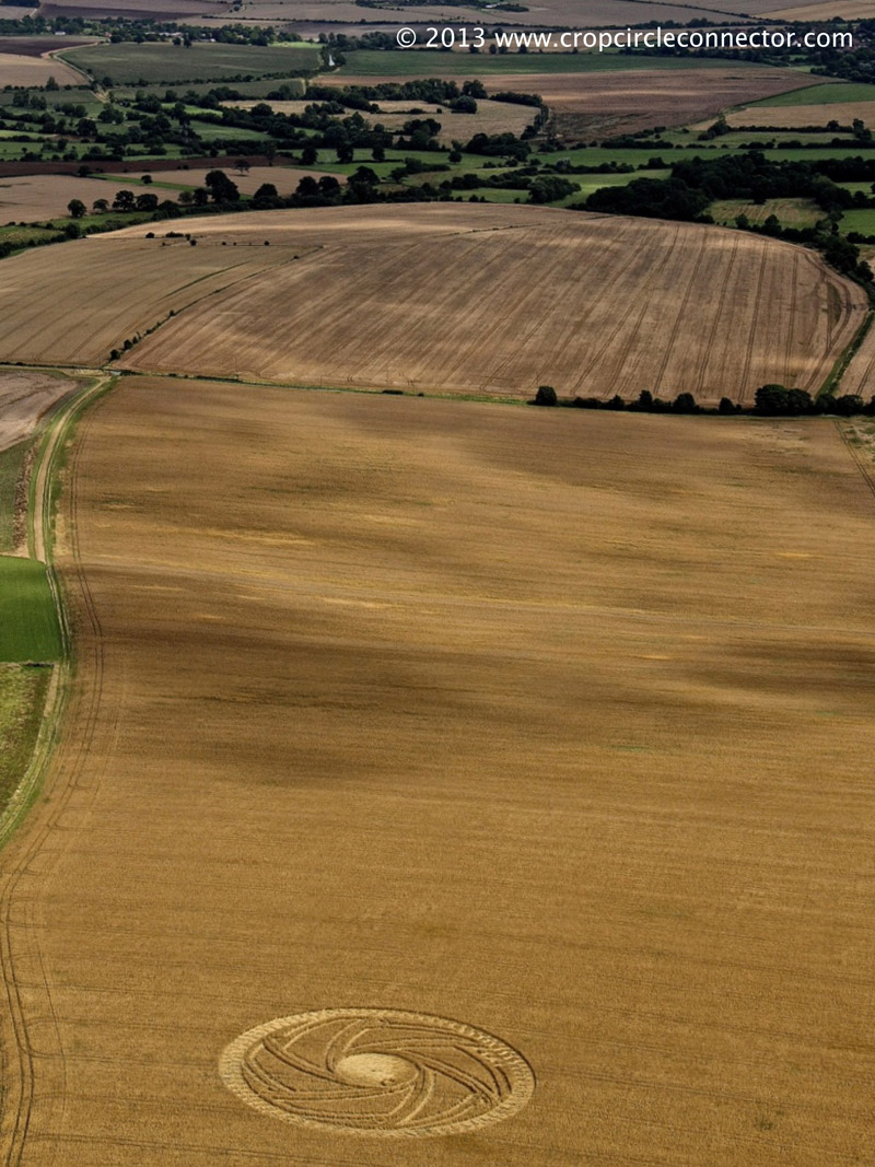 Etchilhampton Hill, Wiltshire crop circle, aerial photo 7