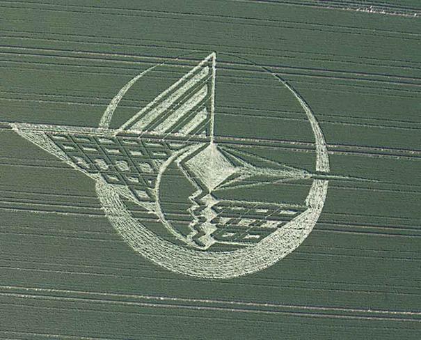 Avebury Trusloe, Wiltshire crop circle, aerial photo 68