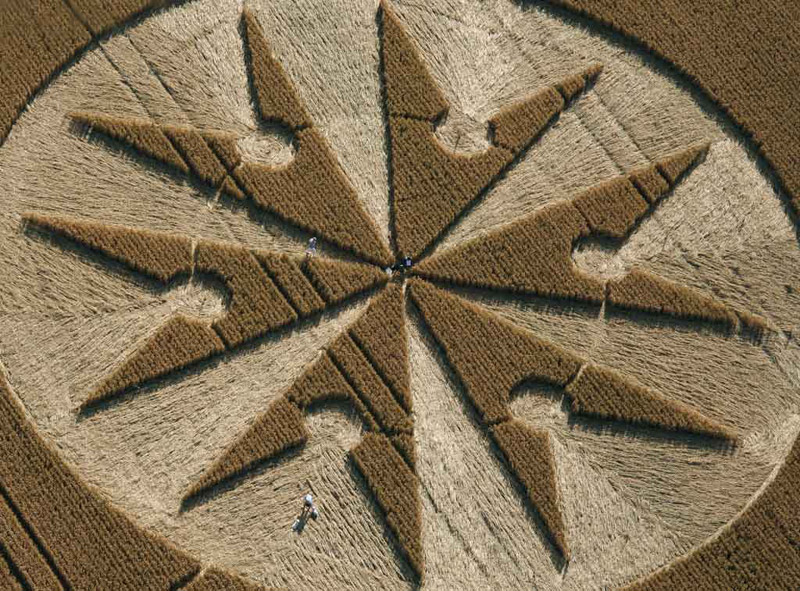 Chute Causeway, Wiltshire crop circle, aerial photo 10