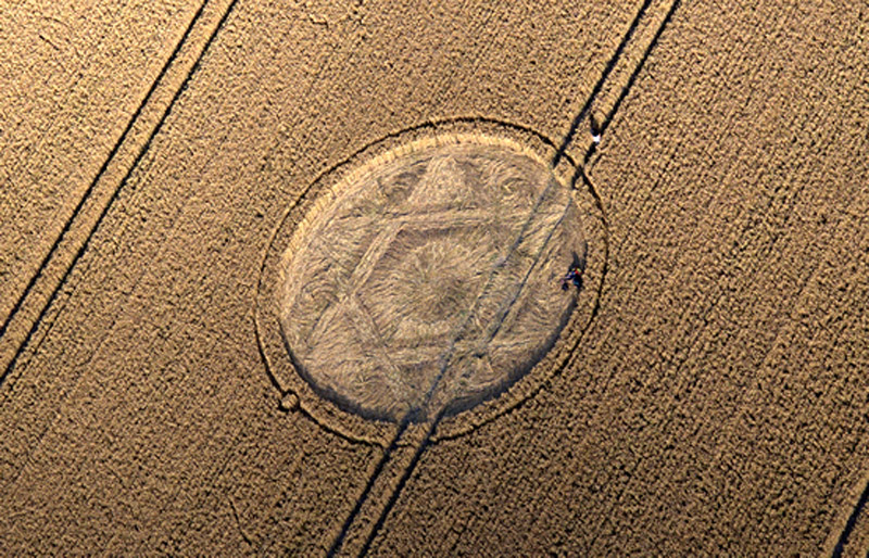 Hackpen Hill (2), Wiltshire crop circle, aerial photo 17