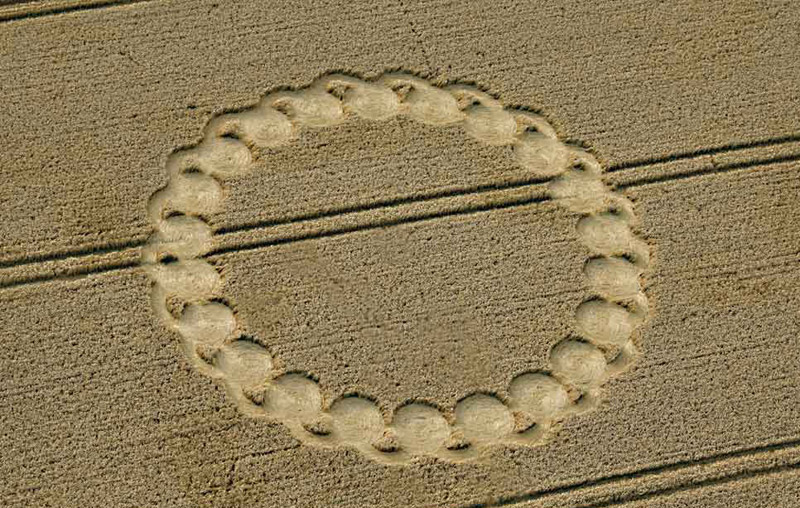 Hackpen Hill (4), Wiltshire crop circle, aerial photo 9
