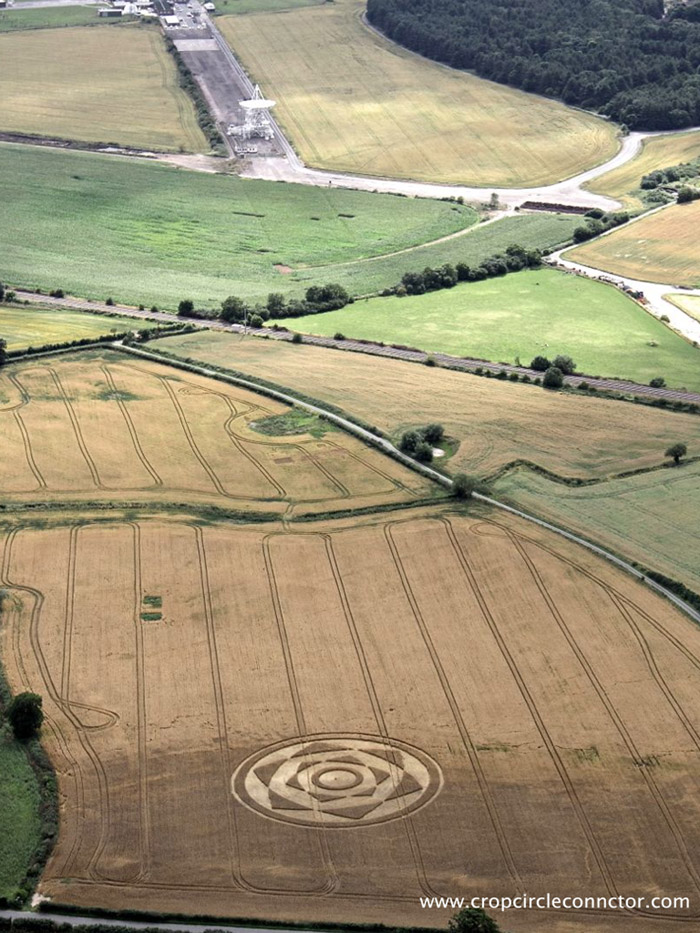 Harewell lane, Worcestershire crop circle, aerial photo 2