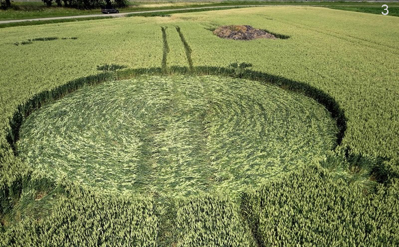 Hoeven (3), Netherlands crop circle, aerial photo 3