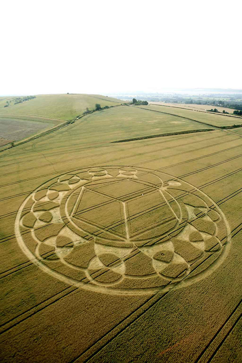 Monument Hill, Wiltshire crop circle, aerial photo 18