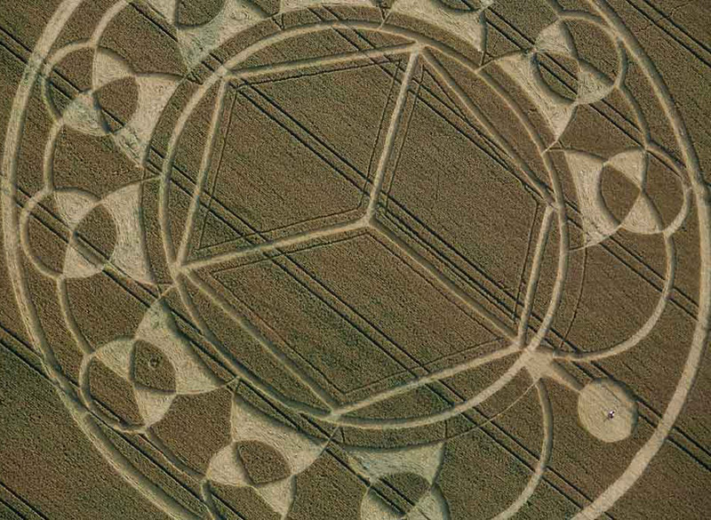 Monument Hill, Wiltshire crop circle, aerial photo 17