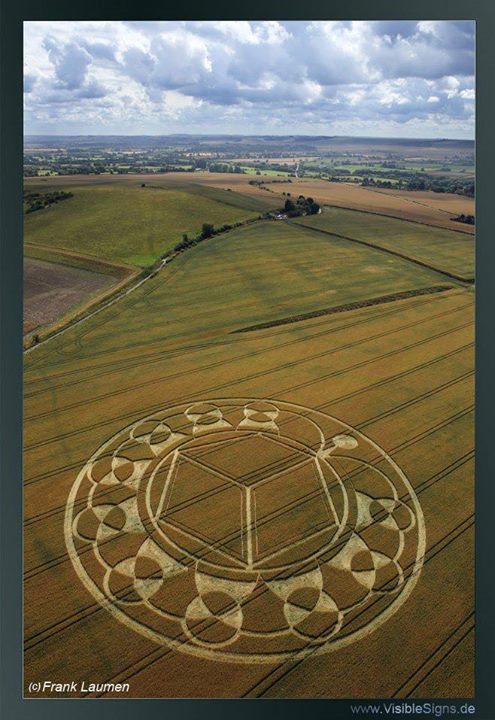 Monument Hill, Wiltshire crop circle, aerial photo 2