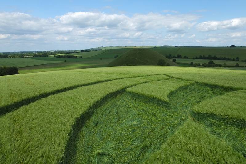 Silbury Hill, Wiltshire crop circle, aerial photo 21