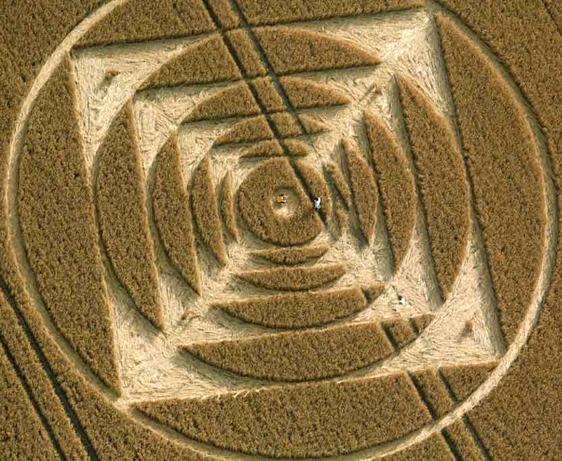Stonehenge, Wiltshire crop circle, aerial photo 3