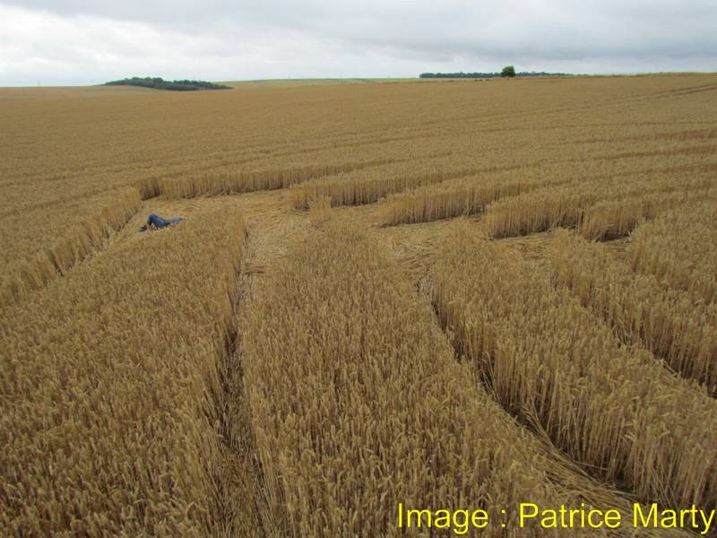 Stonehenge, Wiltshire crop circle, aerial photo 105