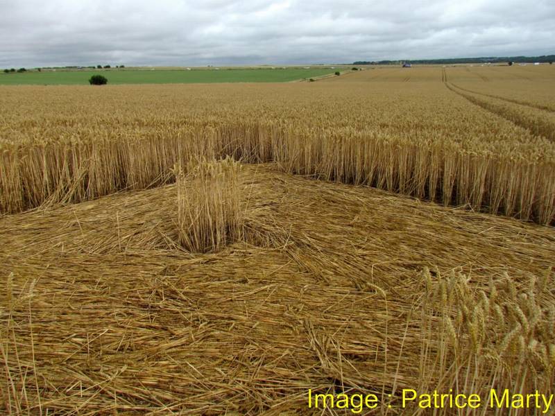 Stonehenge, Wiltshire crop circle, aerial photo 98