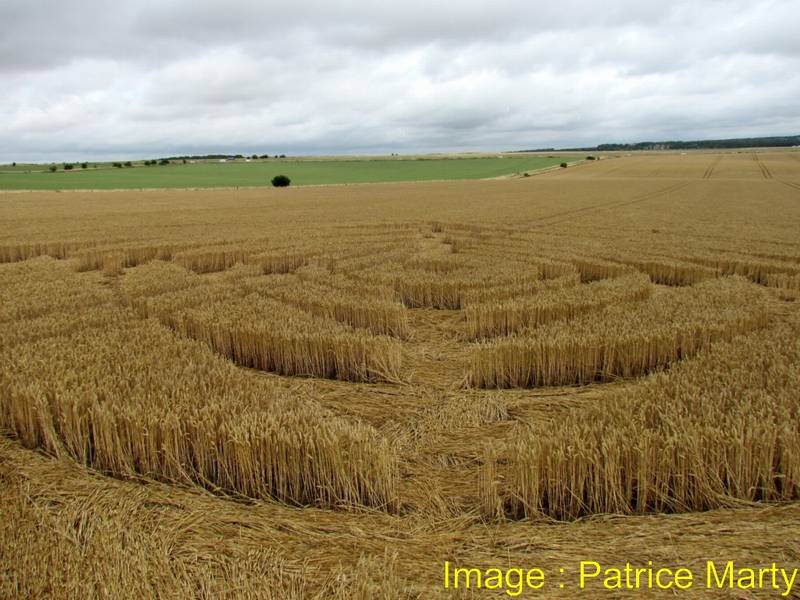 Stonehenge, Wiltshire crop circle, aerial photo 94