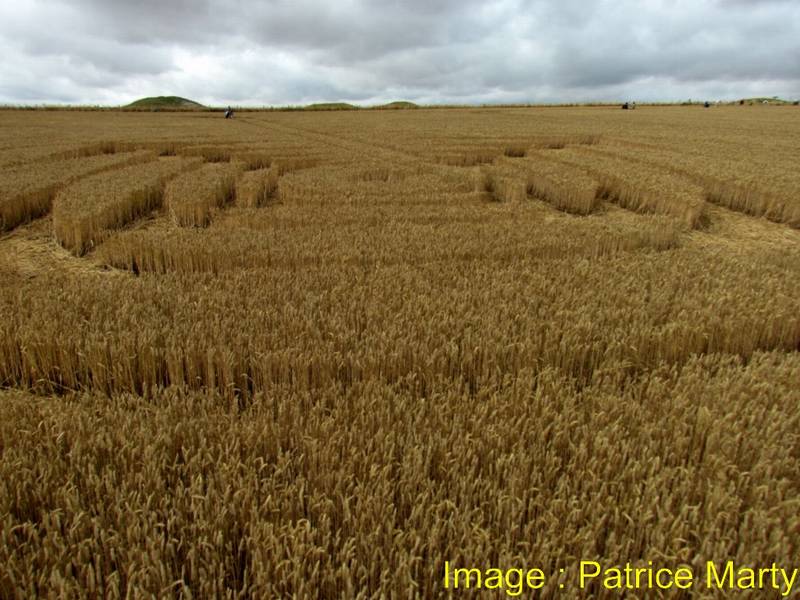 Stonehenge, Wiltshire crop circle, aerial photo 91