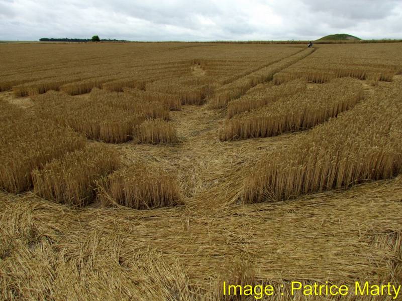 Stonehenge, Wiltshire crop circle, aerial photo 90