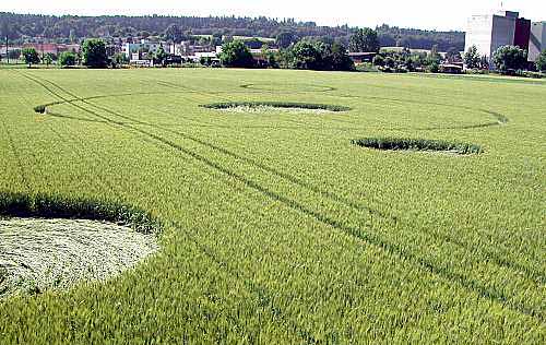 Busswil, Switerland, Switzerland crop circle, aerial photo 3