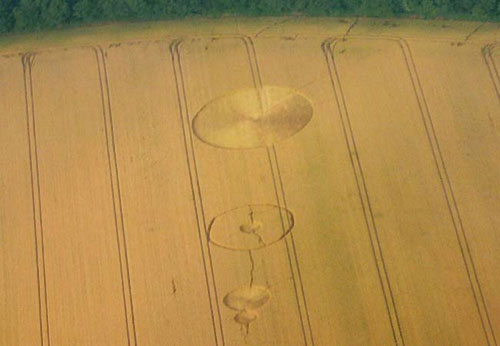 Full disclosure: made by Greenpeace, France crop circle, aerial photo 3