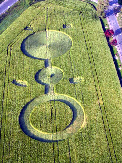 Full disclosure: made by Greenpeace, France crop circle, aerial photo 6