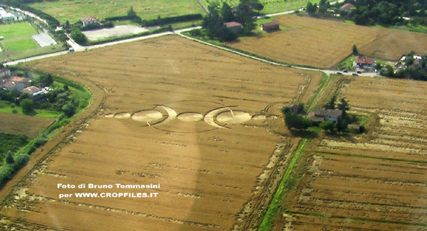 Lizzano, Forlì), Italy crop circle, aerial photo 4