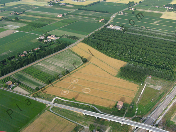 Castelfranco-Nonantola (MO), Italy crop circle, aerial photo 3