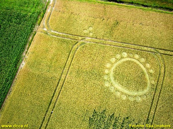Zevenbergen (2), Noord Brabant, Netherlands crop circle, aerial photo 17
