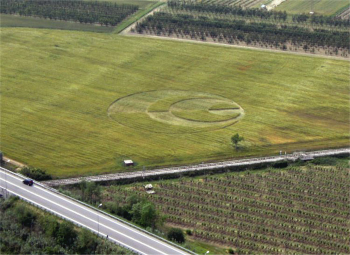 Granarolo Faenza (RA), Italy crop circle, aerial photo 2