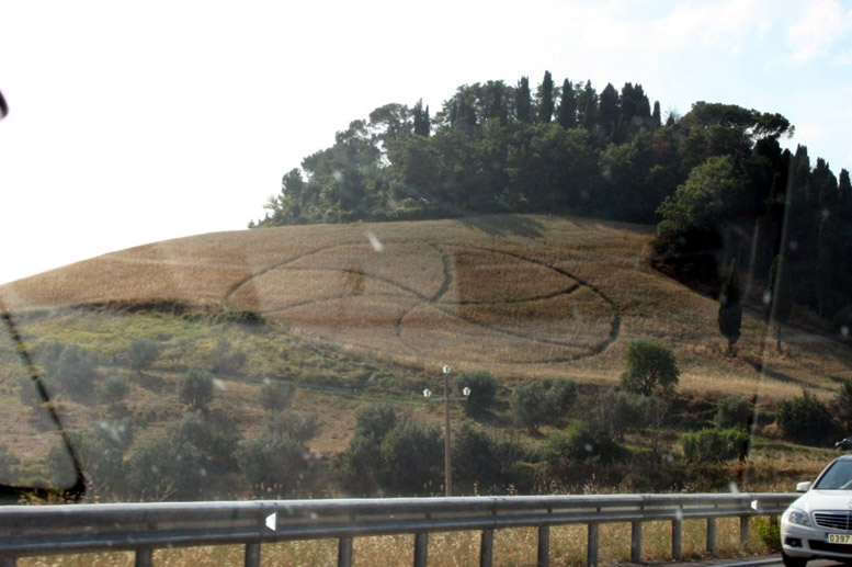 Toscane, Italy crop circle, aerial photo 2