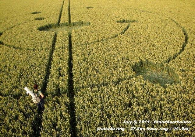 Standdaarbuiten, Netherlands crop circle, aerial photo 5