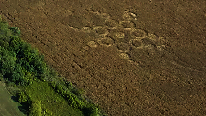 Hopewell Mound Group, Ohio, USA crop circle, aerial photo 4