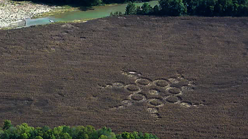 Hopewell Mound Group, Ohio, USA crop circle, aerial photo 3