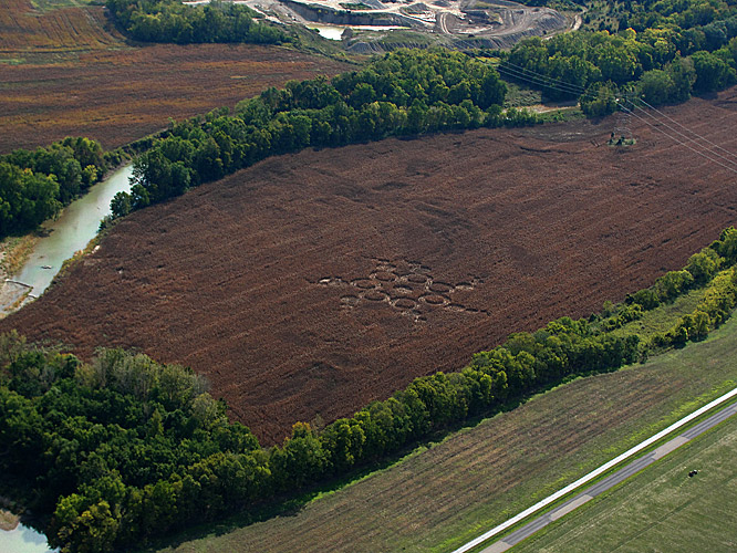 Hopewell Mound Group, Ohio, USA crop circle, aerial photo 2