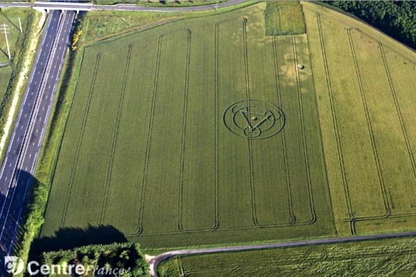 Plat-d'Étain, Boigny, France crop circle, aerial photo 4